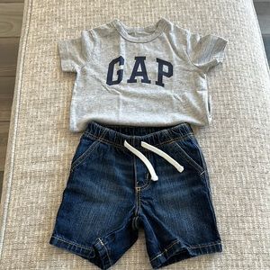 Old Navy and Gap Boys Outfit Size 12-18 and 18-24 months
